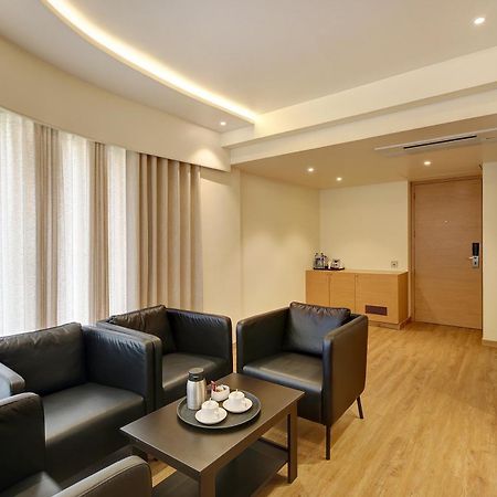 Hotel Mumbai House Ghansoli, Navi Mumbai Ngoại thất bức ảnh