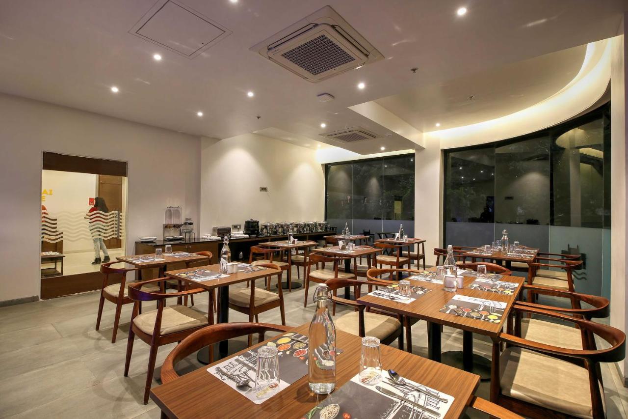 Hotel Mumbai House Ghansoli, Navi Mumbai Ngoại thất bức ảnh