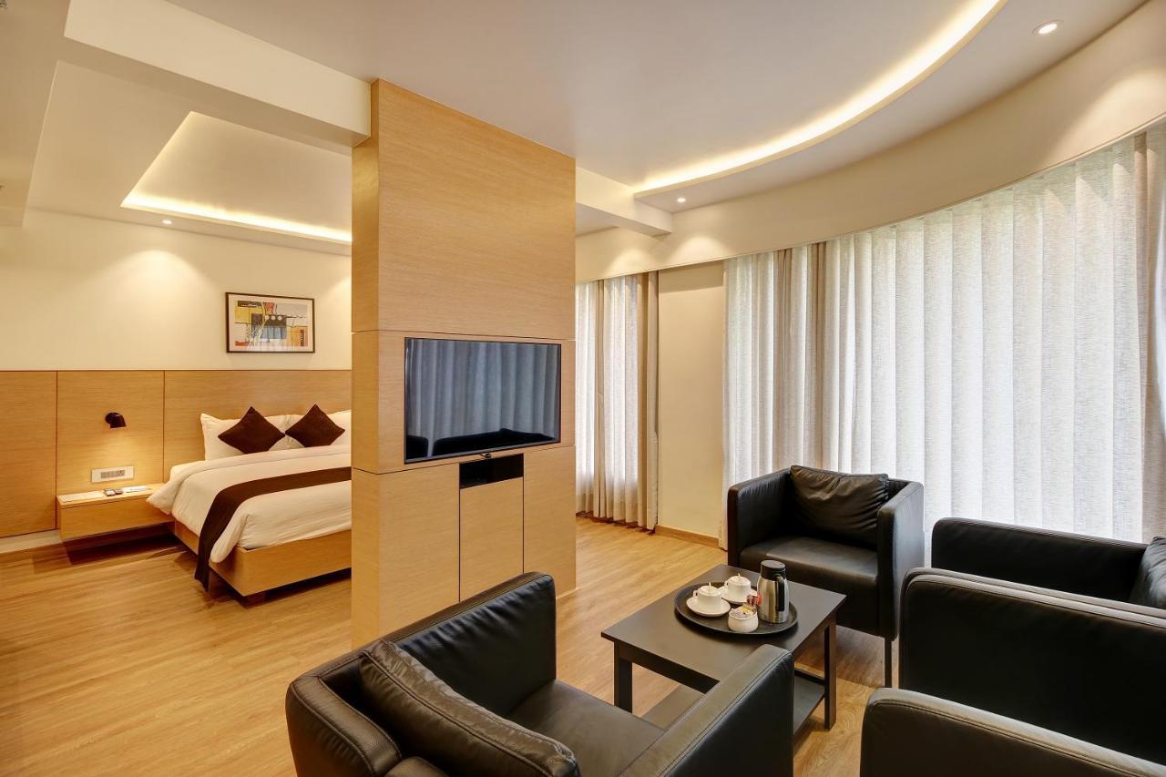 Hotel Mumbai House Ghansoli, Navi Mumbai Ngoại thất bức ảnh