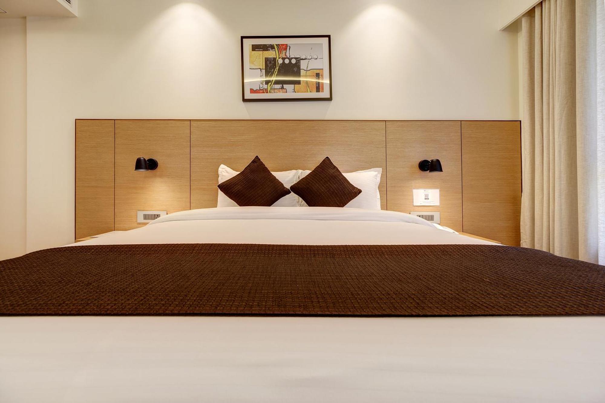 Hotel Mumbai House Ghansoli, Navi Mumbai Ngoại thất bức ảnh
